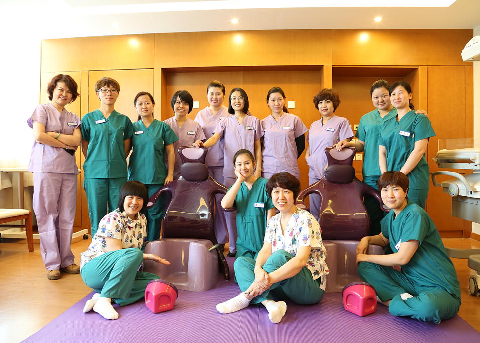 Image of midwives with BirthRite equipment at New Century Women’s and Children’s Private Hospital in Beijing, China.